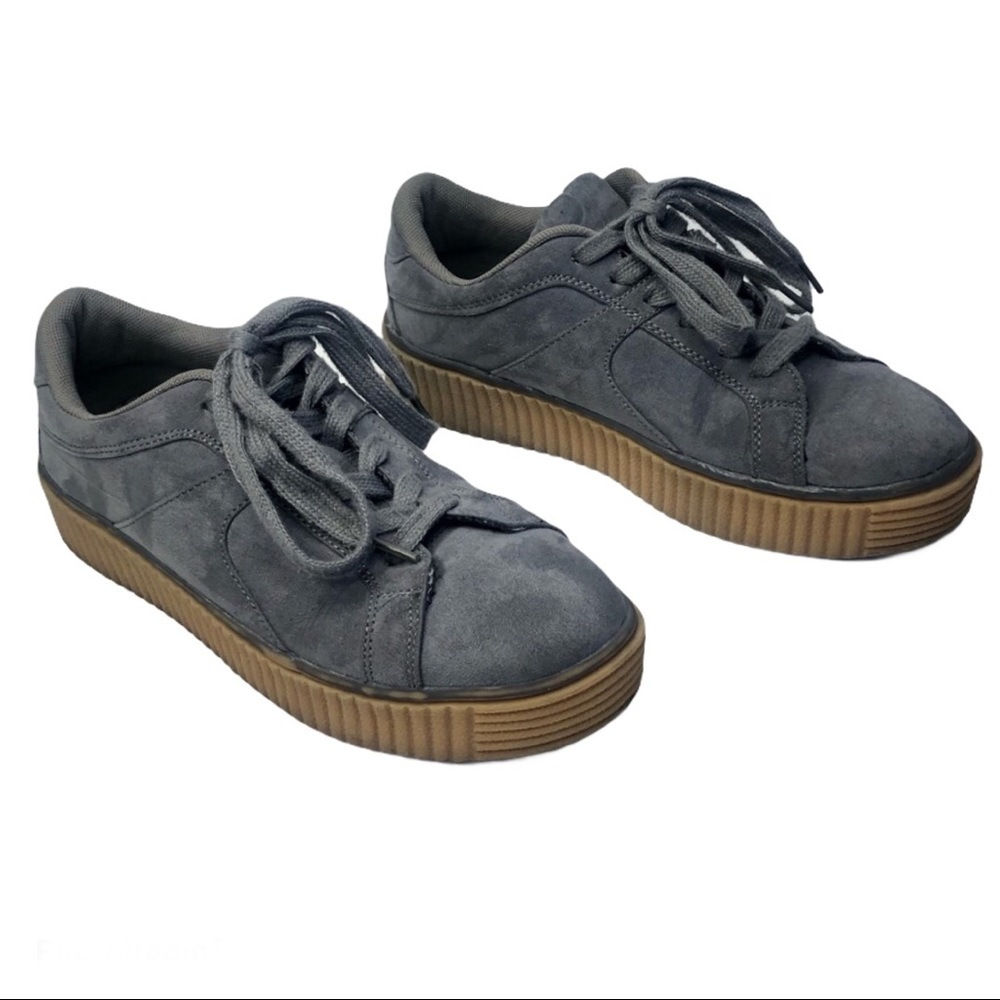 Cape Robbin Sneakers Gray Platform Polo-1 size 9